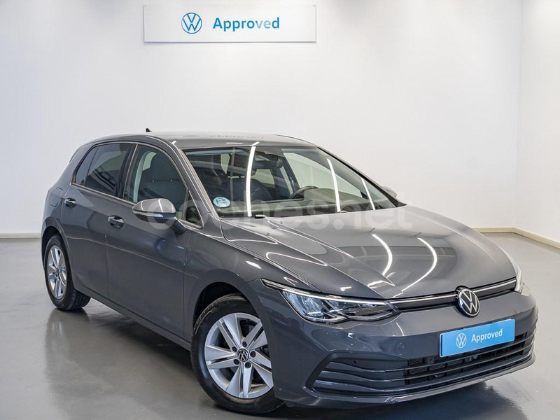 VOLKSWAGEN Golf Life 1.0 TSI