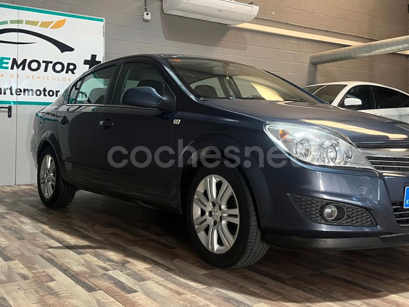 OPEL Astra 1.7 CDTi Edition