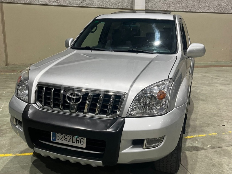 TOYOTA Land Cruiser 3.0 D4D VX