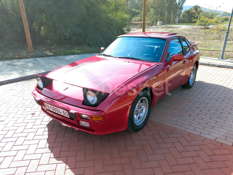 PORSCHE 944 944 2.5