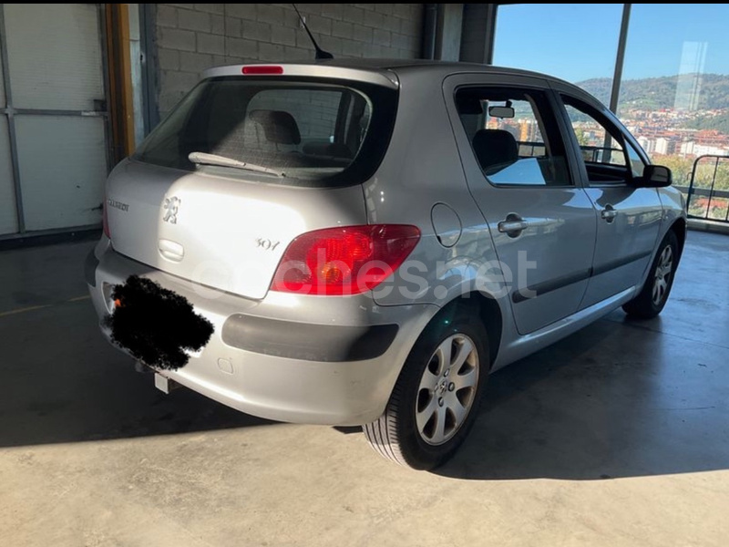 PEUGEOT 307 1.6 XT