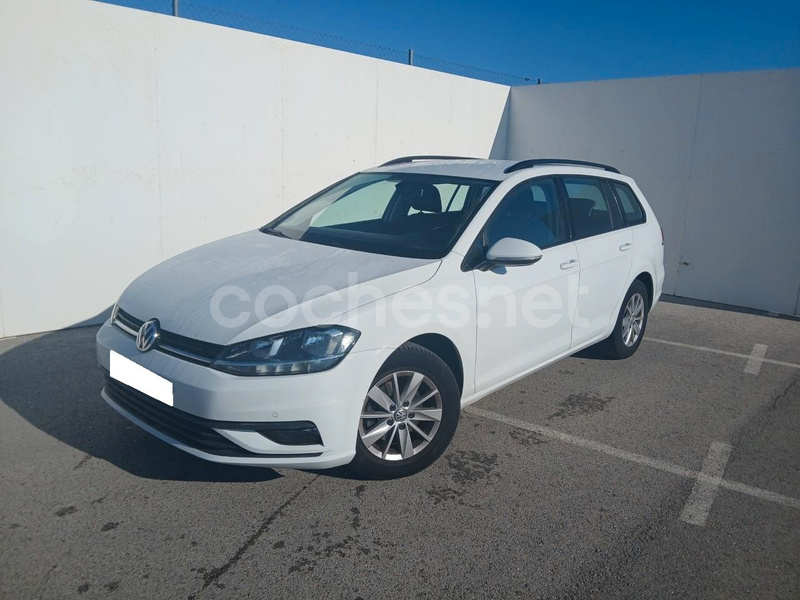 VOLKSWAGEN Golf Advance 1.6 TDI Variant