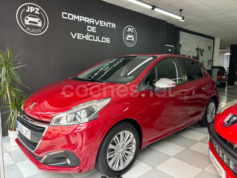 PEUGEOT 208 Tech Edit. PureTech SS