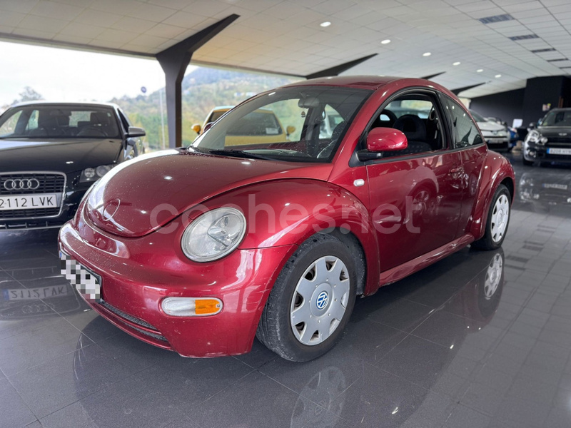 VOLKSWAGEN New Beetle 1.6