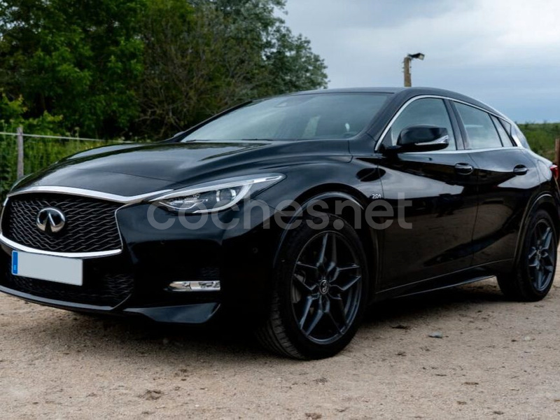 INFINITI Q30 2.0T SPORT 7DCT