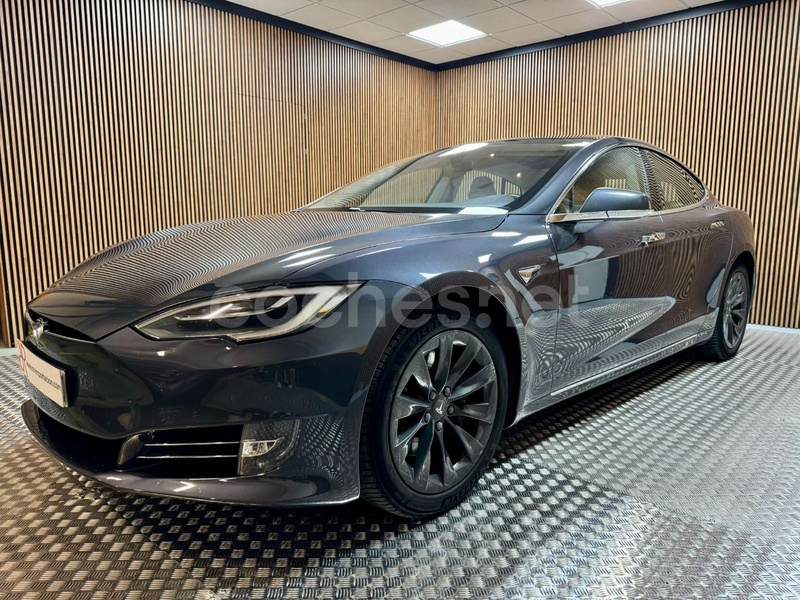 TESLA Model S 75D 4WD