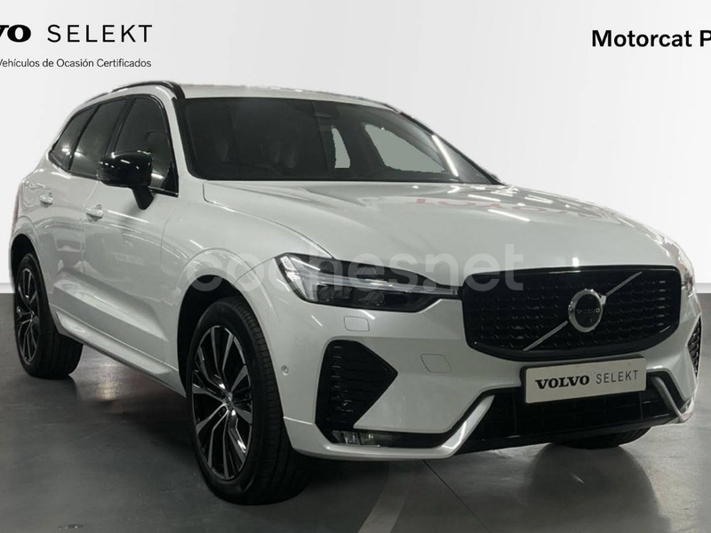 VOLVO XC60 2.0 B4 D AWD Ultimate Dark Auto