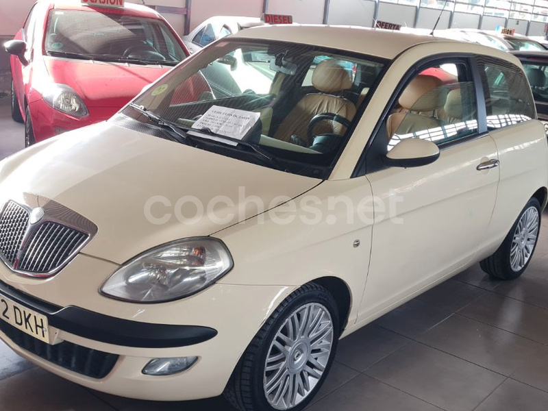 LANCIA Ypsilon 1.2 8v Oro