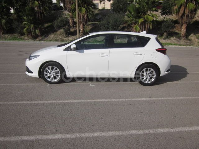 TOYOTA Auris 1.2 120T Feel