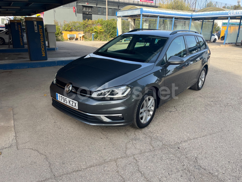 VOLKSWAGEN Golf Advance 2.0 TDI Variant