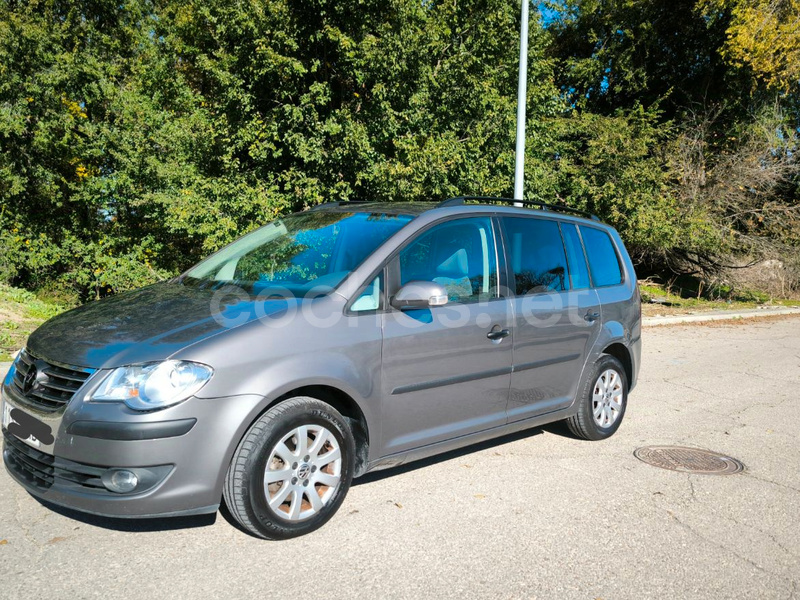 VOLKSWAGEN Touran 1.9 TDI Edition