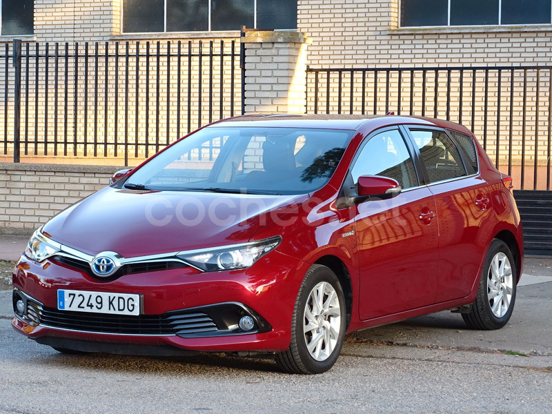 TOYOTA Auris 1.8 140H Hybrid Active Business Plus