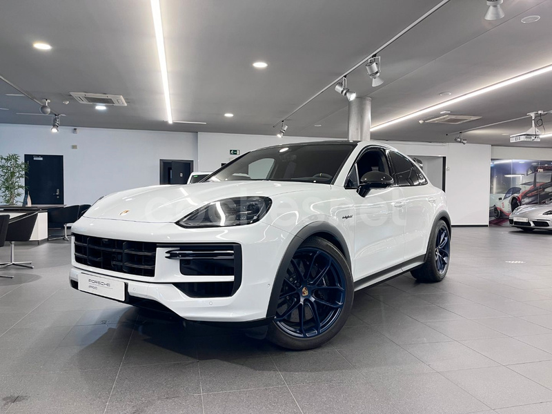 PORSCHE Cayenne Coupé Turbo EHybrid con Paquete GT