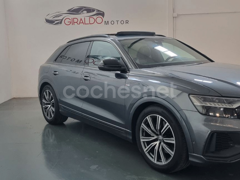 AUDI Q8 50 TDI Black L quattro tiptronic