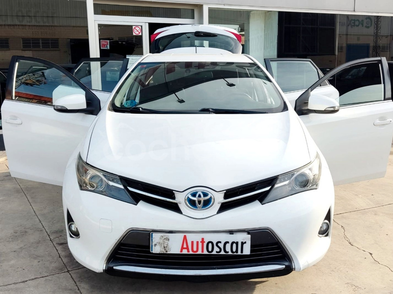 TOYOTA Auris Hybrid Active