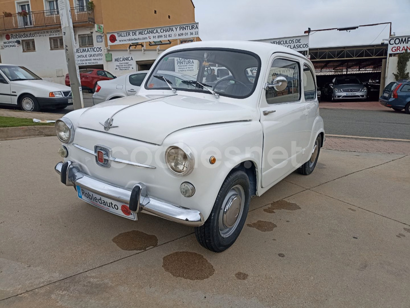 SEAT 600 D