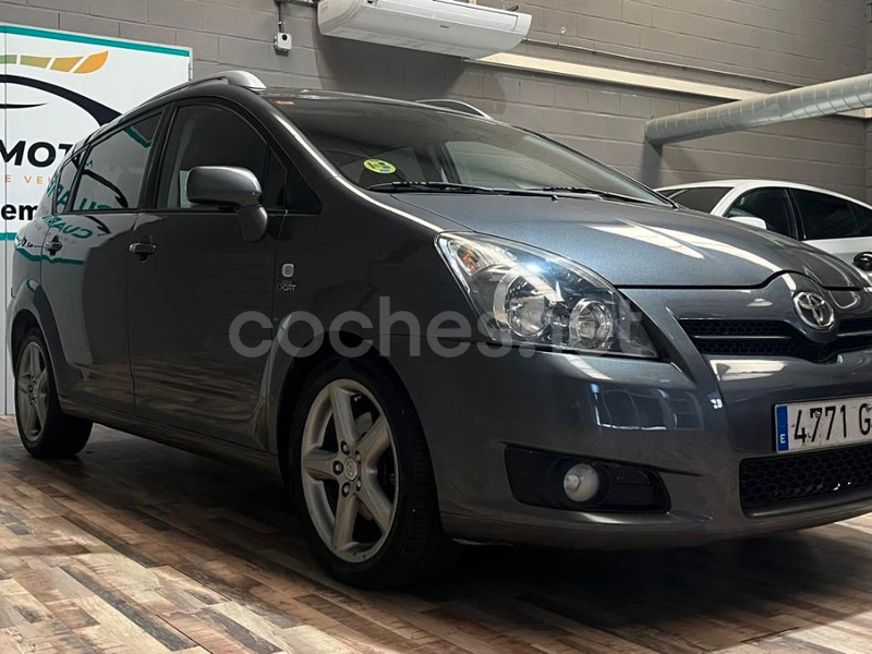 TOYOTA Corolla Verso 2.2 D4D Sport