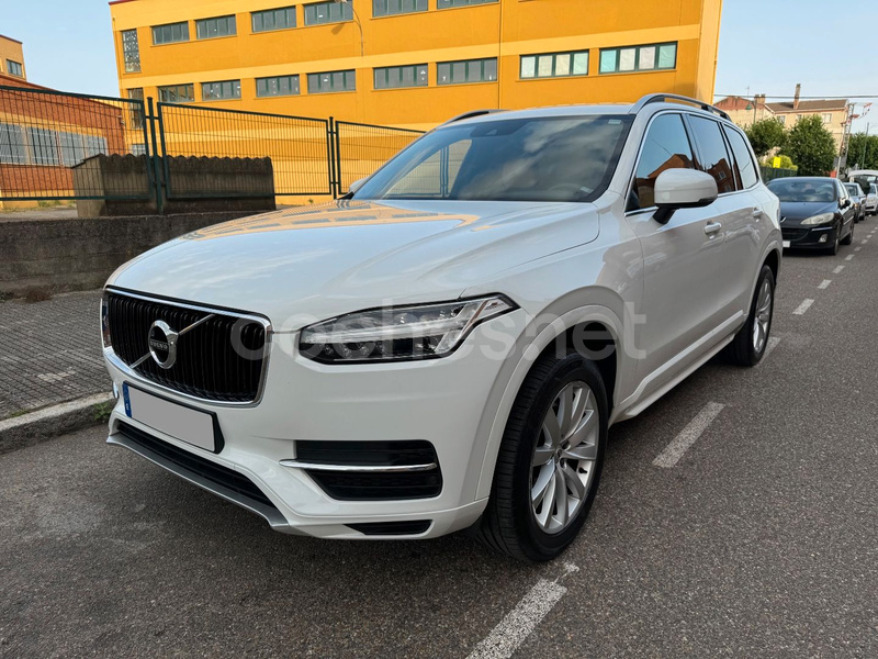 VOLVO XC90 2.0 D5 AWD Momentum Auto