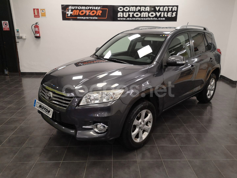 TOYOTA Rav4 2.2 D4D Executive 4x4