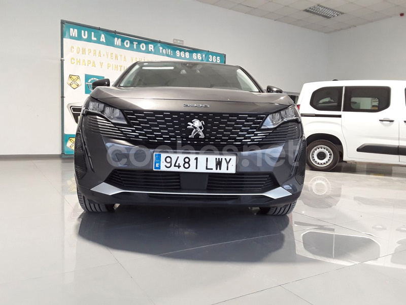 PEUGEOT 3008 1.2 PureTech SS Allure