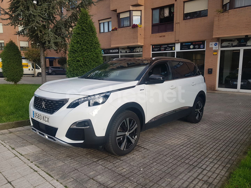 PEUGEOT 5008 Allure 1.2 PureTech SS