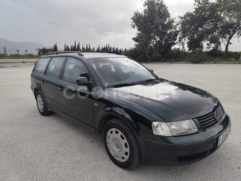 VOLKSWAGEN Passat 1.8 T VARIANT TIPTRONIC HIGHLINE