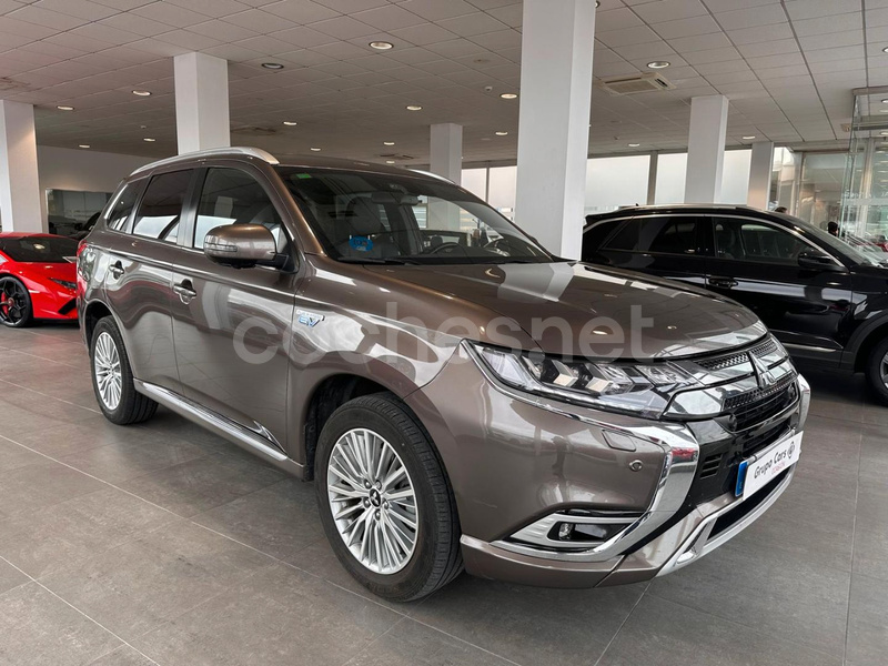 MITSUBISHI Outlander 2.4 PHEV Kaiteki Auto 4WD