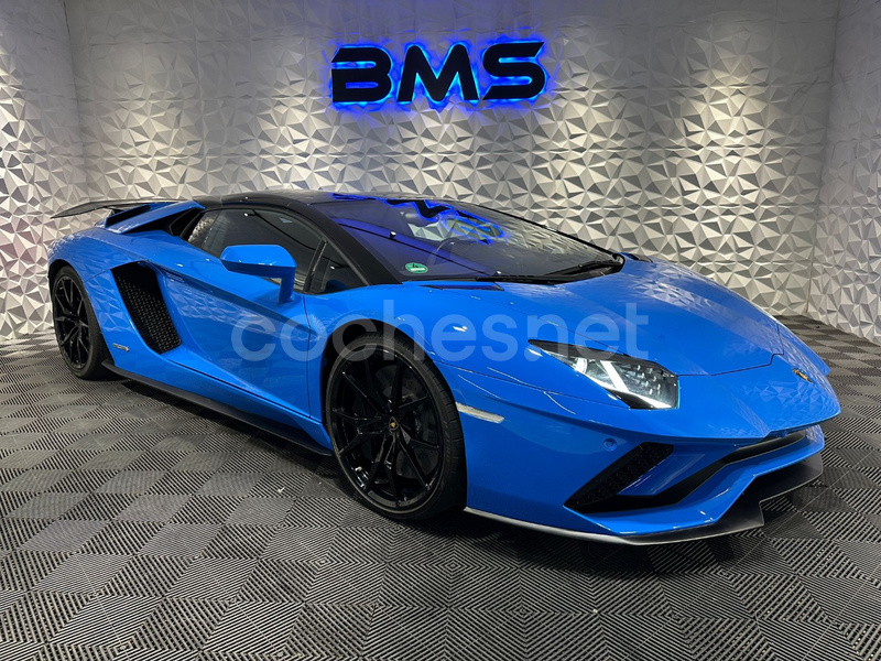 LAMBORGHINI Aventador 6.5 V12 LP 7004 Roadster