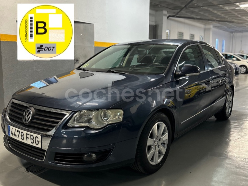 VOLKSWAGEN Passat 2.0 TDI DPF Sportline