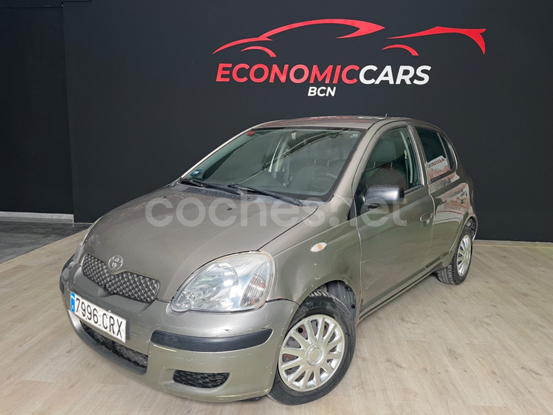 TOYOTA Yaris 1.0 VVTi Luna