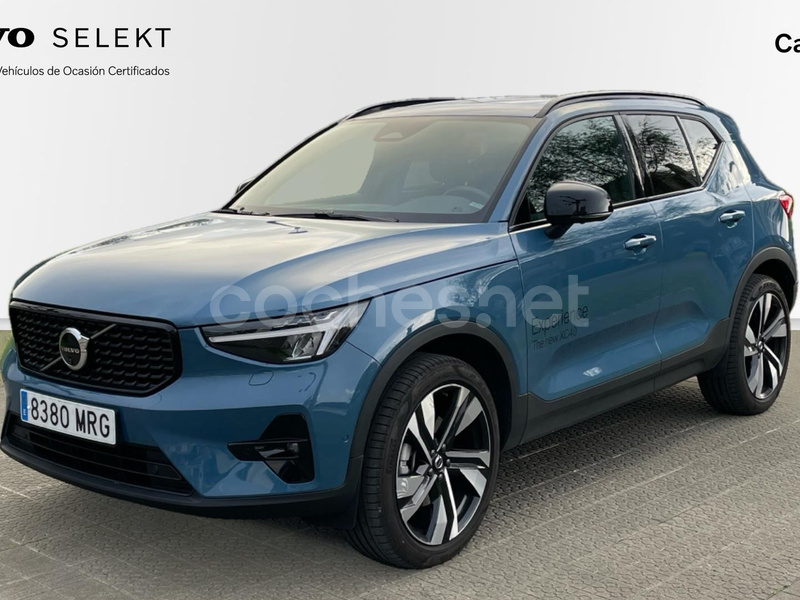 VOLVO XC40 2.0 B3 G Plus Dark Auto