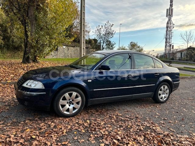 VOLKSWAGEN Passat 1.9 TDi tiptronic Highline