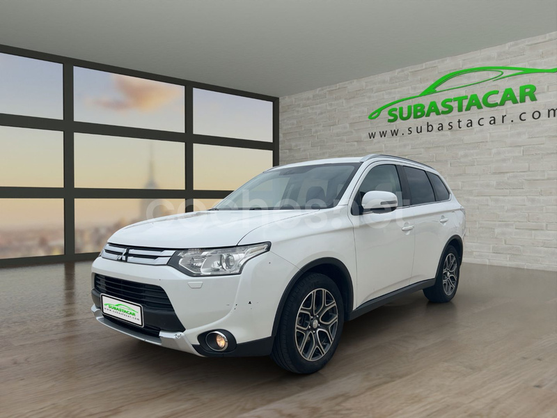 MITSUBISHI Outlander 220 DID Motion 4WD