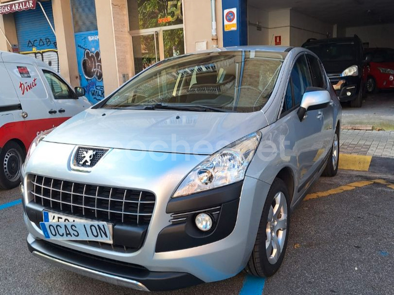 PEUGEOT 3008 Premium 1.6 HDI 110 FAP