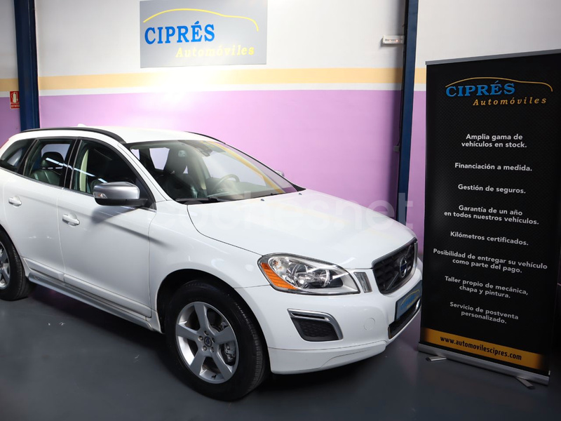 VOLVO XC60 2.4 D3 AWD RDesign Auto