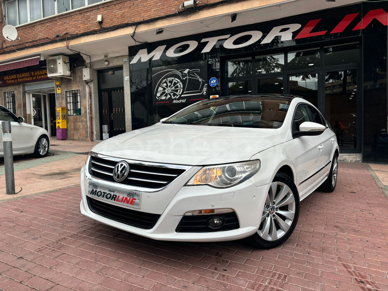 VOLKSWAGEN Passat CC 2.0 TDI DSG BlueMotion Technology