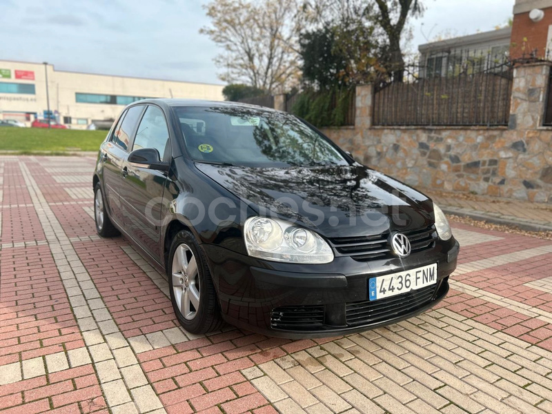 VOLKSWAGEN Golf 2.0 TDI Sportline DSG