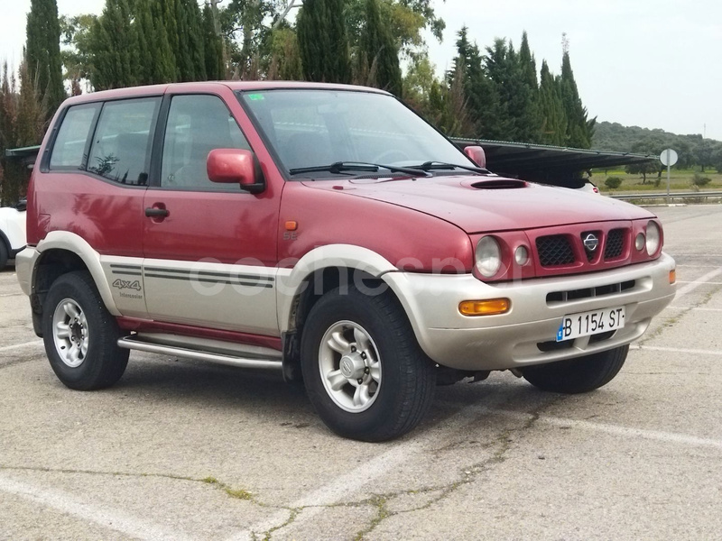 NISSAN Terrano II 2.7 TDI SR