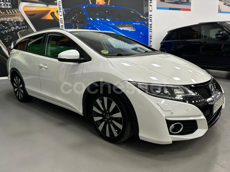 HONDA Civic TOURER 1.6 iDTEC Lifestyle Navi Pack