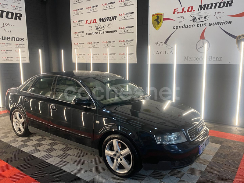 AUDI A4 2.5 TDI quattro tiptronic