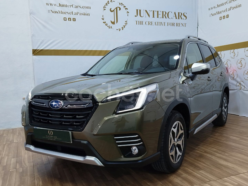 SUBARU Forester 2.0i Hybrid CVT Executive Plus