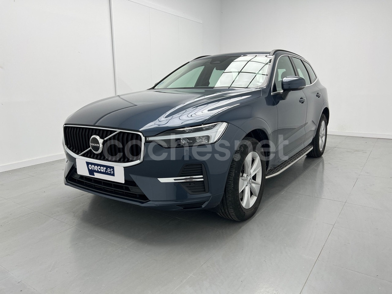 VOLVO XC60 2.0 B4 G Momentum Pro Auto