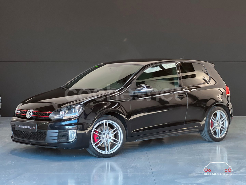 VOLKSWAGEN Golf 2.0 TSI GTI