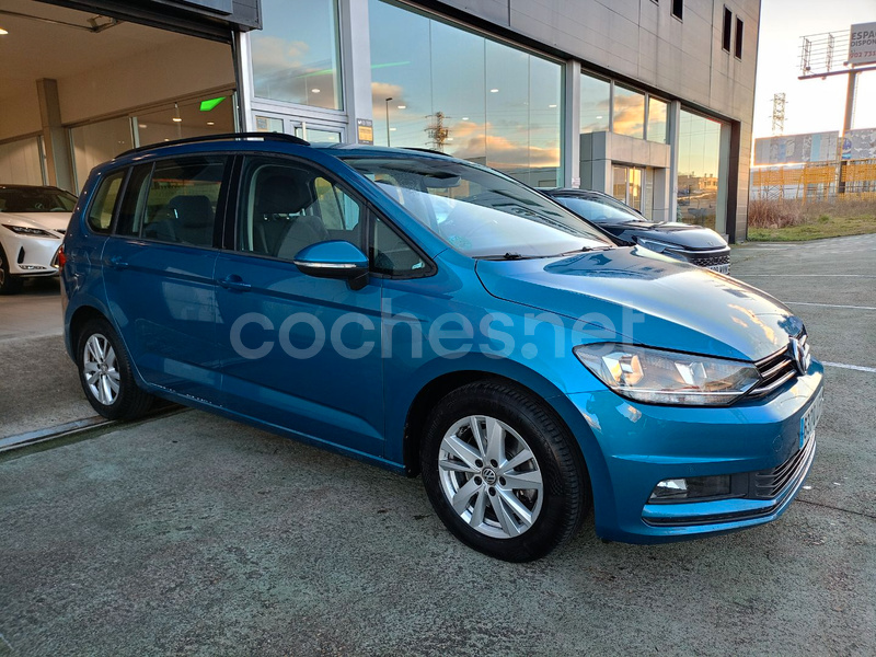 VOLKSWAGEN Touran Business Navi 1.6 TDI