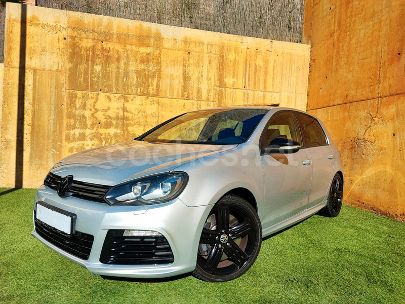 VOLKSWAGEN Golf VI 2.0 TSI 4Motion R