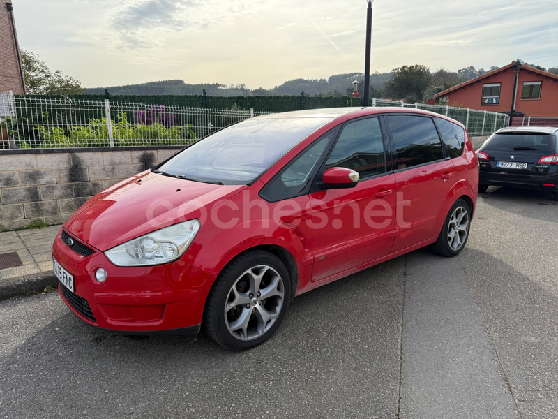 FORD S-MAX 2.5 Titanium