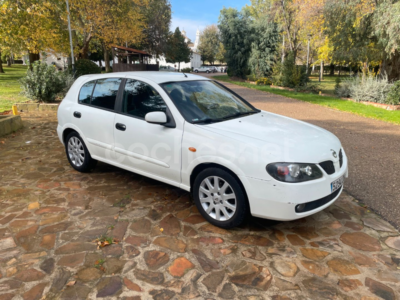 NISSAN Almera 2.2 dCi Line Up