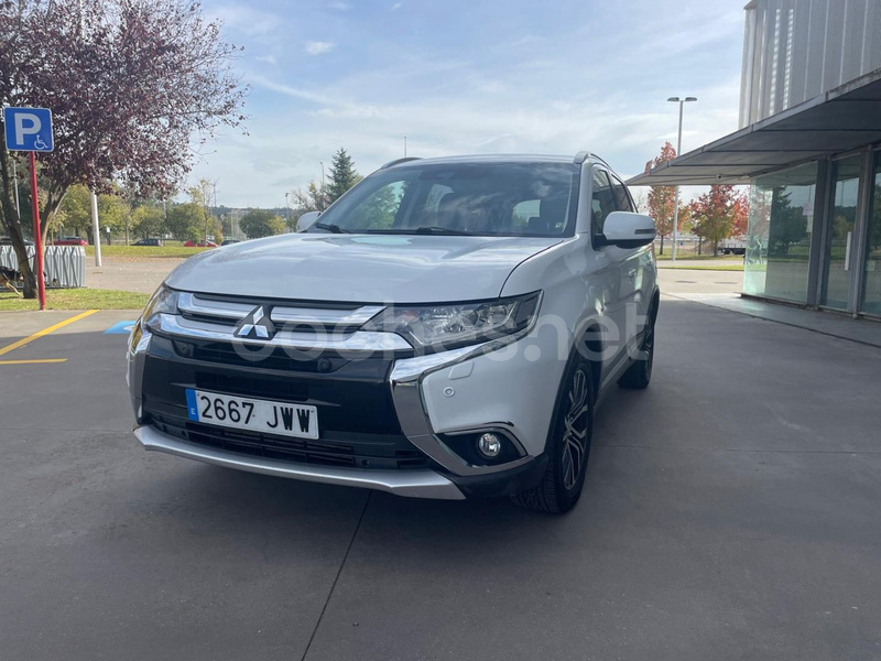 MITSUBISHI Outlander 220 DID Kaiteki Auto 4WD