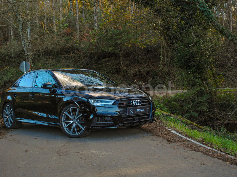 AUDI A3 S3 2.0 TFSI quattro S tronic Sedan