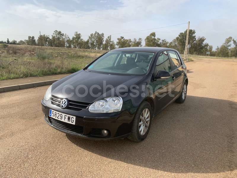 VOLKSWAGEN Golf 1.6 FSI Sportline